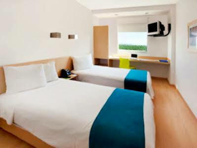 One Monterrey Aeropuerto Hotel 3*
