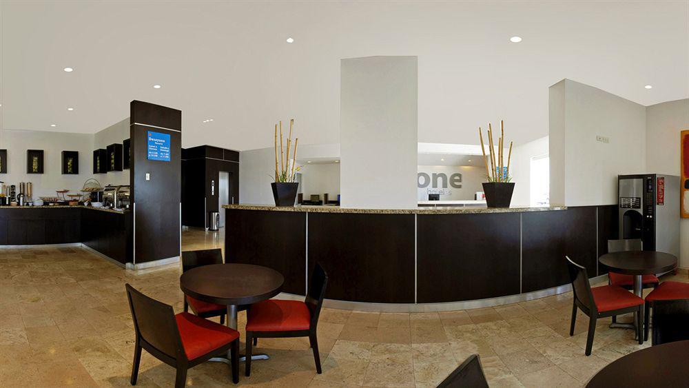 One Monterrey Aeropuerto 3* Apodaca
